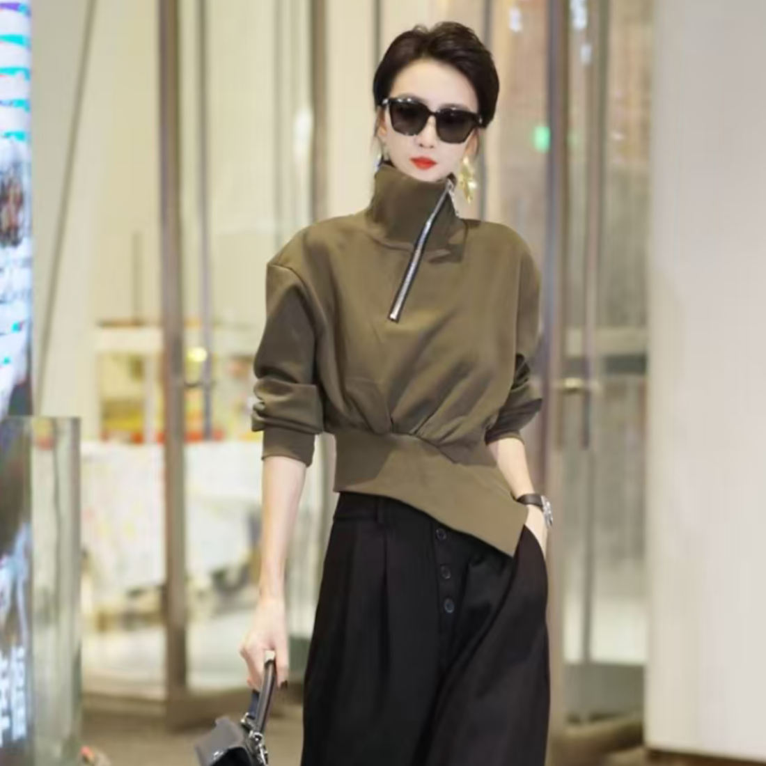 （玟萱推荐）原创设计感显瘦下摆不规则卫衣