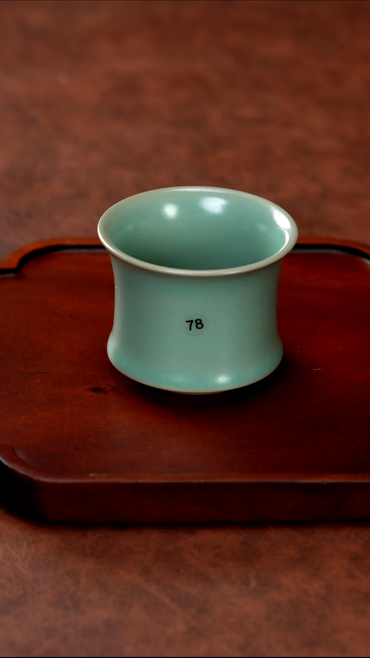 78          束腰杯       