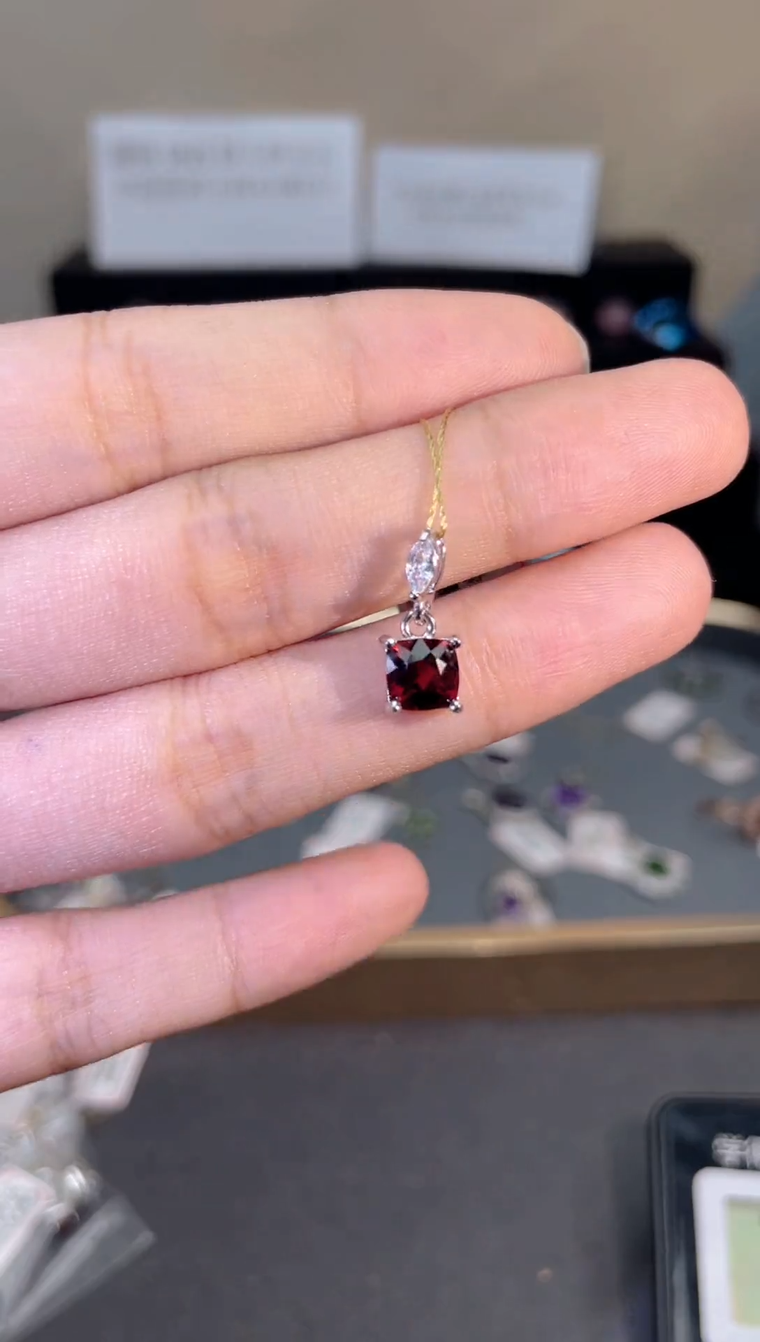 吊坠(不含链)银S925镶嵌石榴石天然宝石