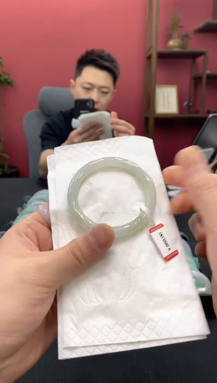 【闪购商品】翡翠手镯未镶嵌00002277