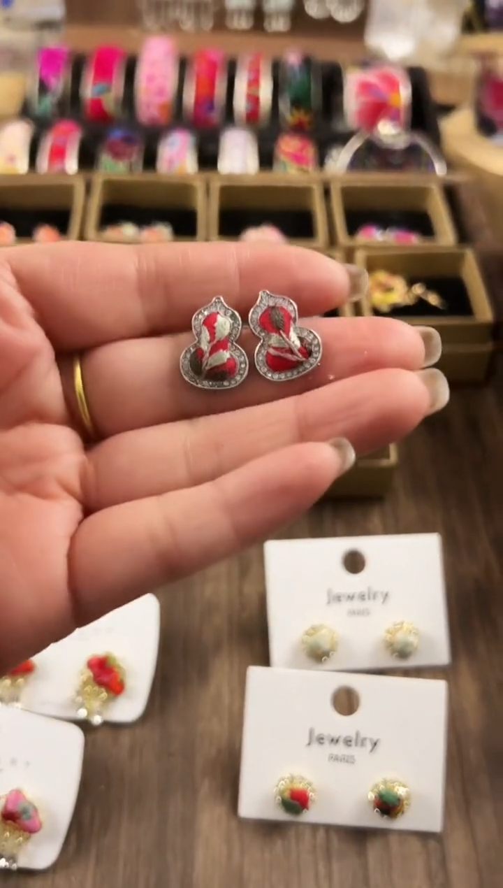 【闪购商品】织绣民族风老绣饰品594