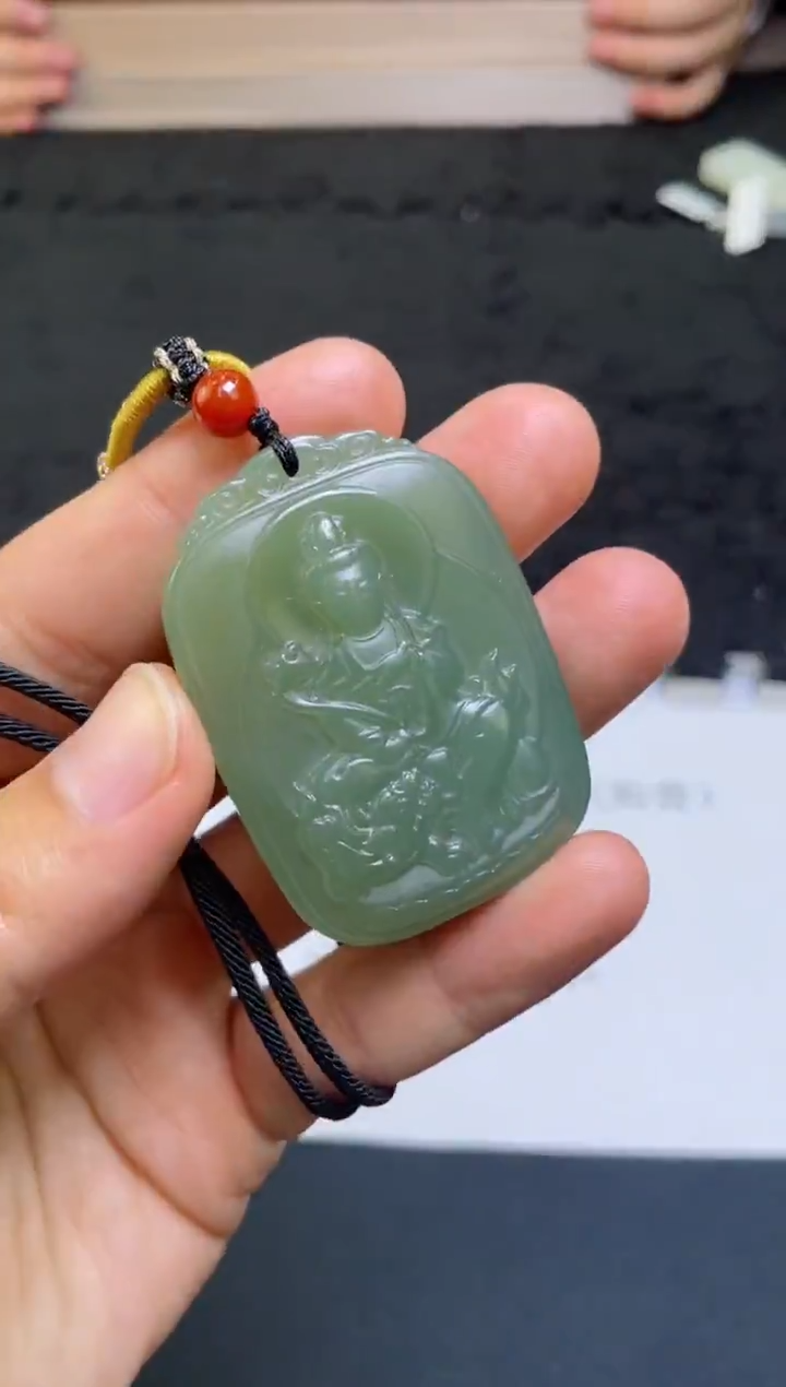颈饰未镶嵌和田玉拍一发一 多样性