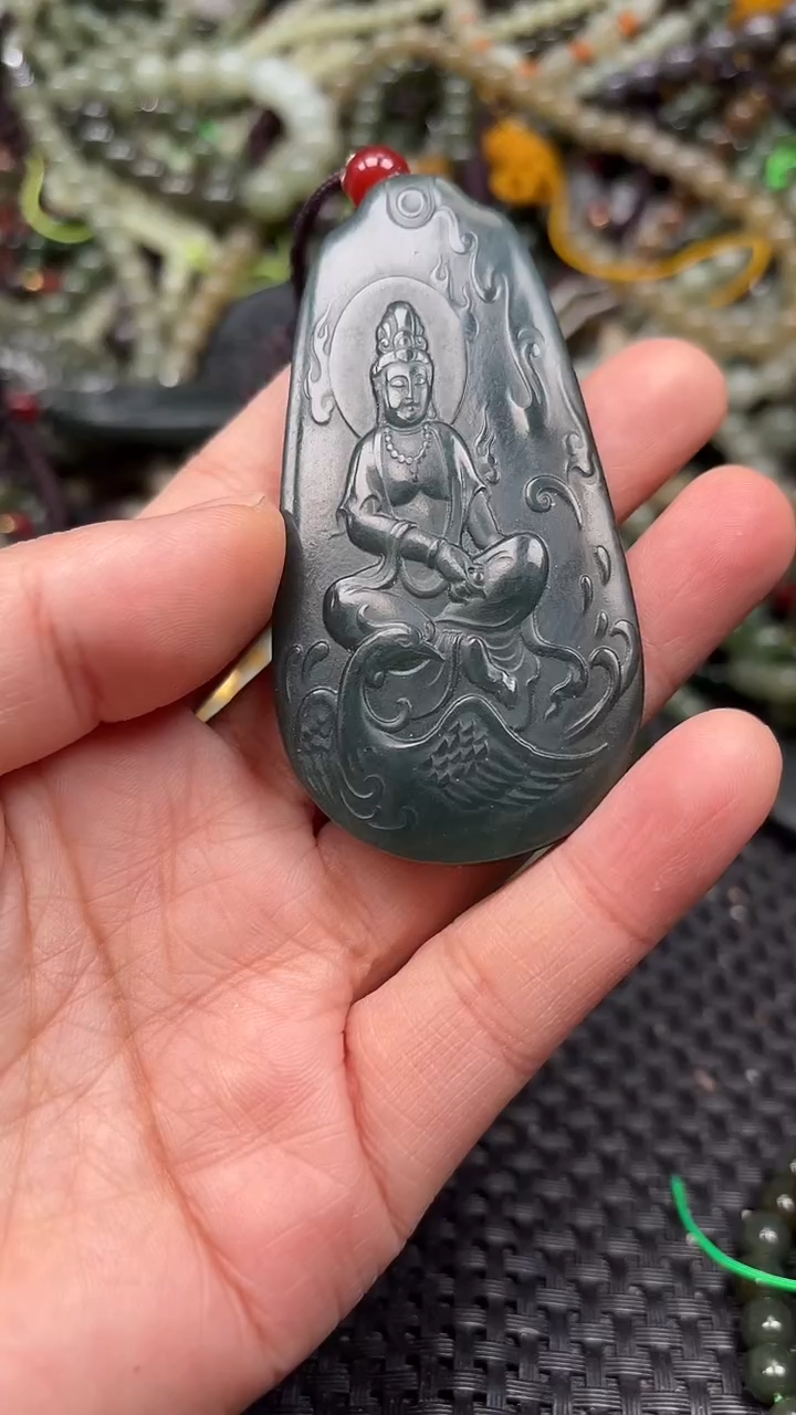 颈饰未镶嵌和田玉1