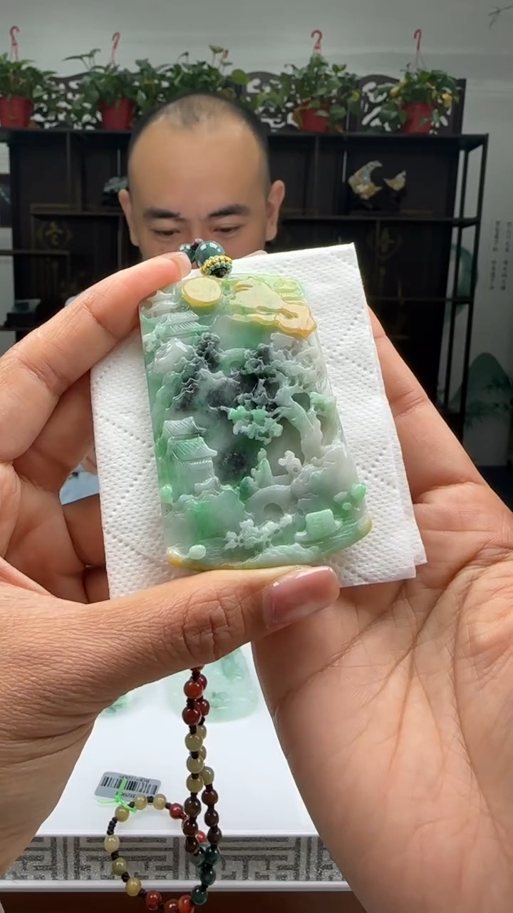 【闪购商品】翡翠颈饰未镶嵌天然翡翠A货吊坠