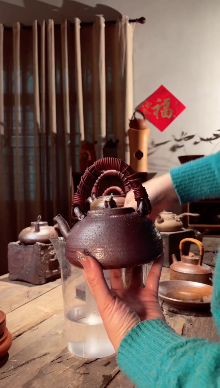 【闪购商品】壶潮州柴烧麒麟扁提梁