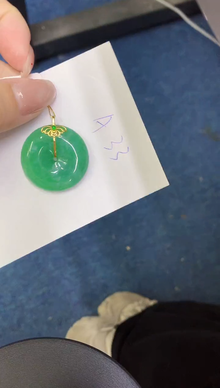 【闪购商品】翡翠颈饰18K金镶嵌00000000000