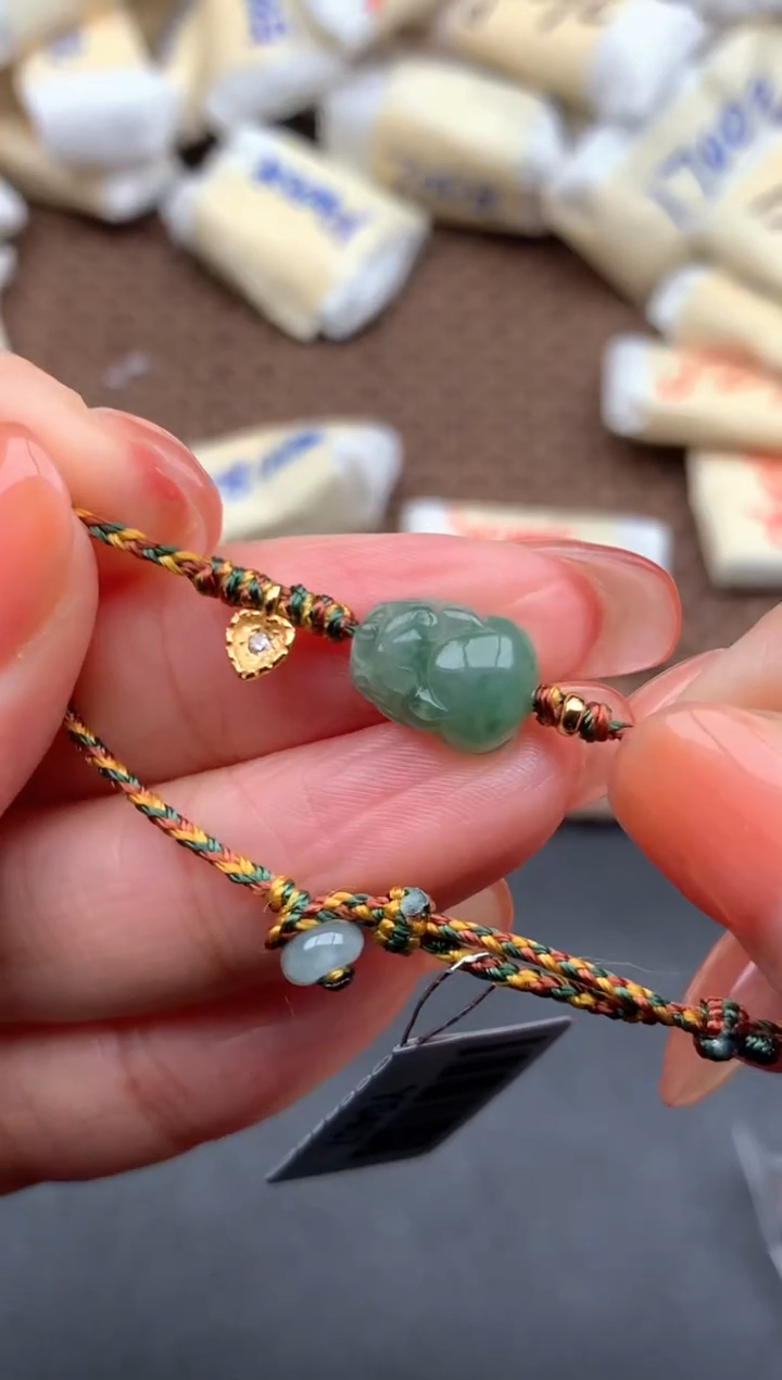 未镶嵌挂件翡翠1