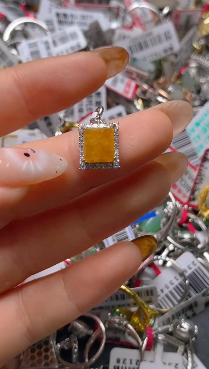 银S925镶嵌戒指翡翠百内无证书