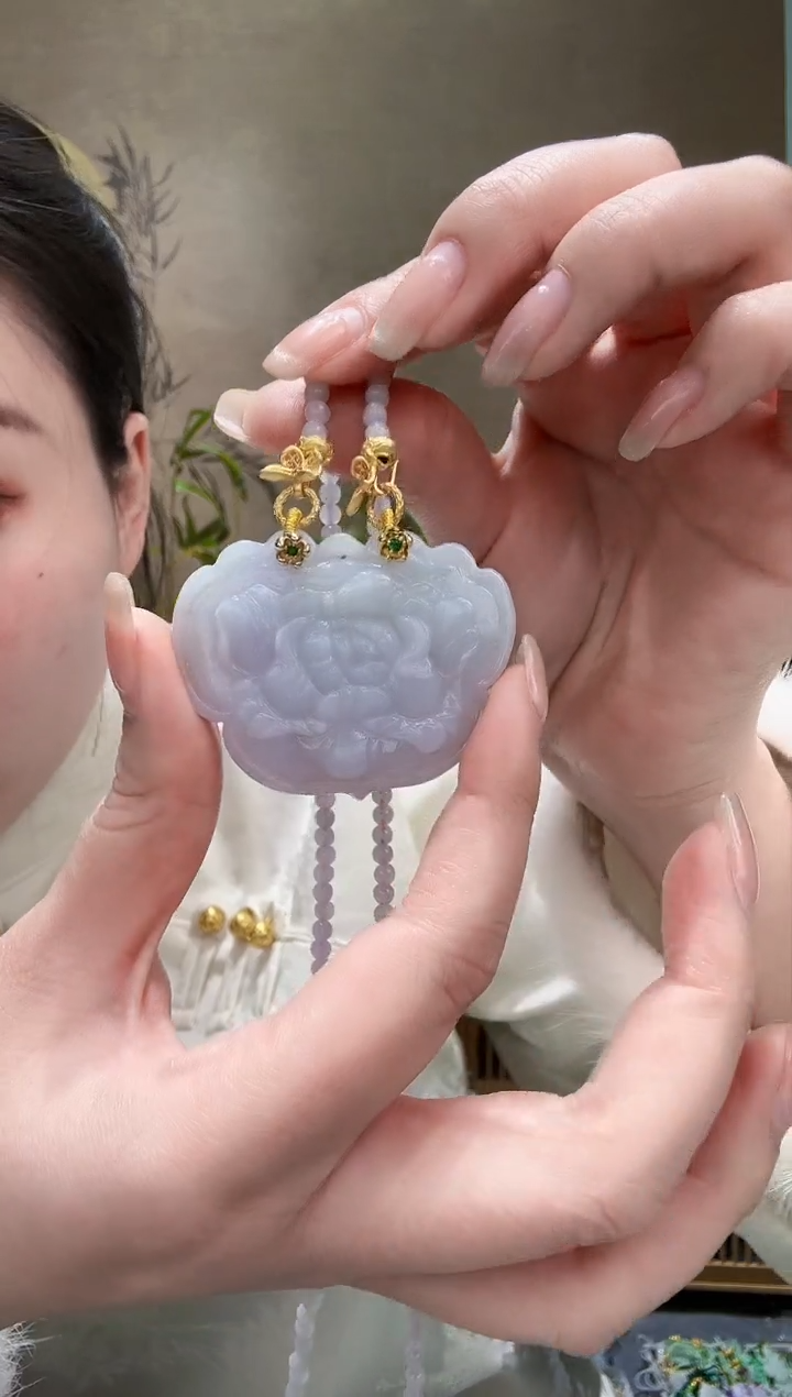 【闪购商品】翡翠颈饰未镶嵌吊坠