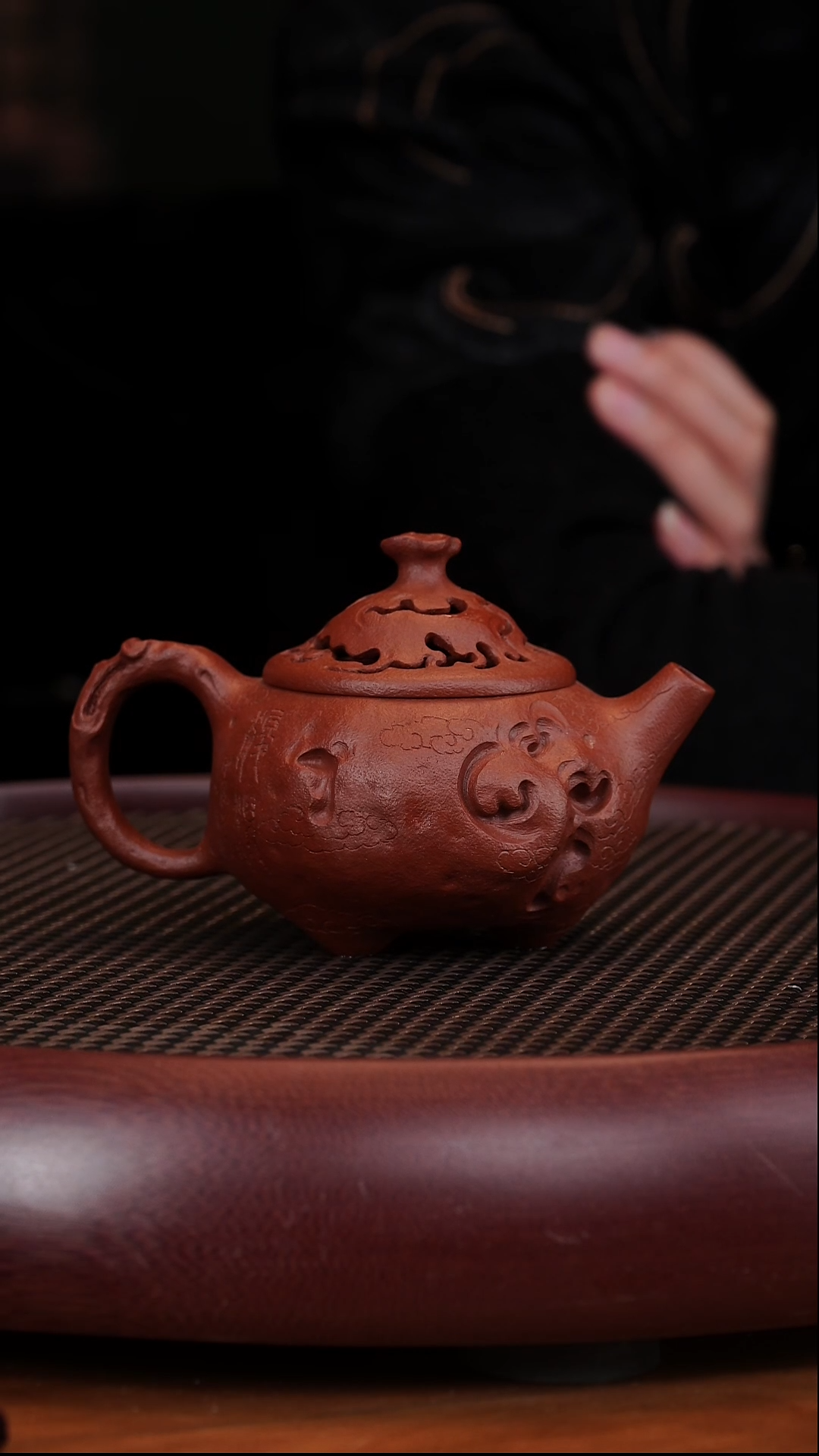 【闪购商品】紫砂茶壶1-56高水波龙生九子老五狻猊鱼籽朱泥