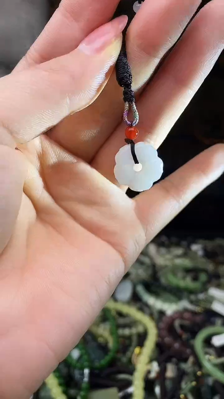 颈饰未镶嵌和田玉多样性发货，拍一发一