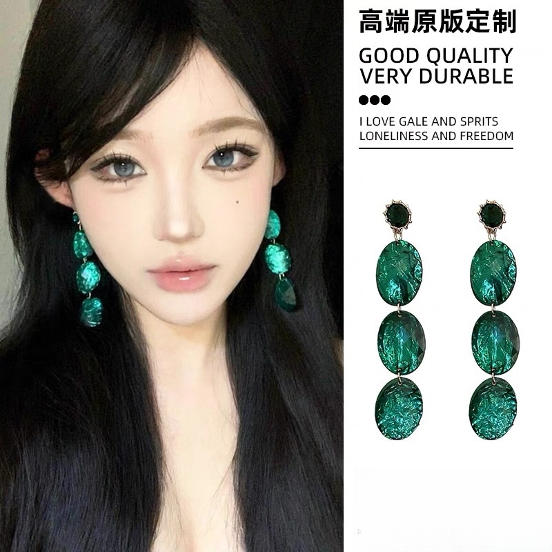 合金耳饰 复古清冷感耳环女气质轻奢设计感吊坠耳钉夸张气质耳坠