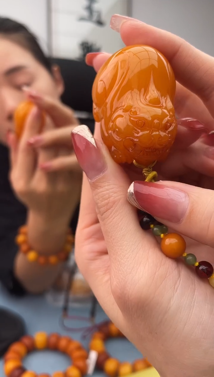 【闪购商品】蜜蜡珠宝奇石未镶嵌假一赔十，多样性发一件