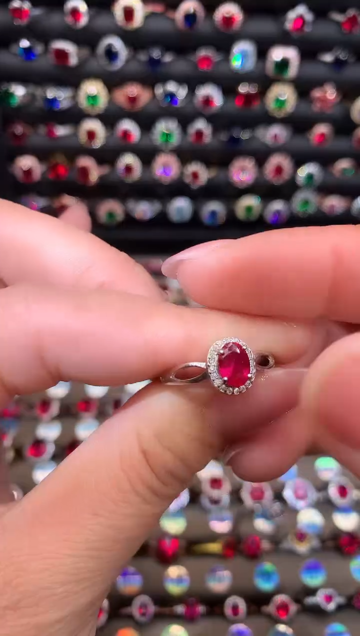 【闪购商品】红宝石戒指银S925镶嵌57