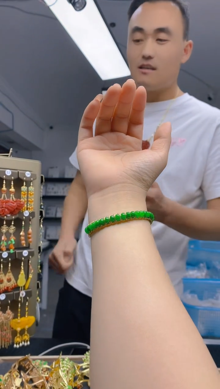 【闪购商品】翡翠耳饰合金186翡翠手镯