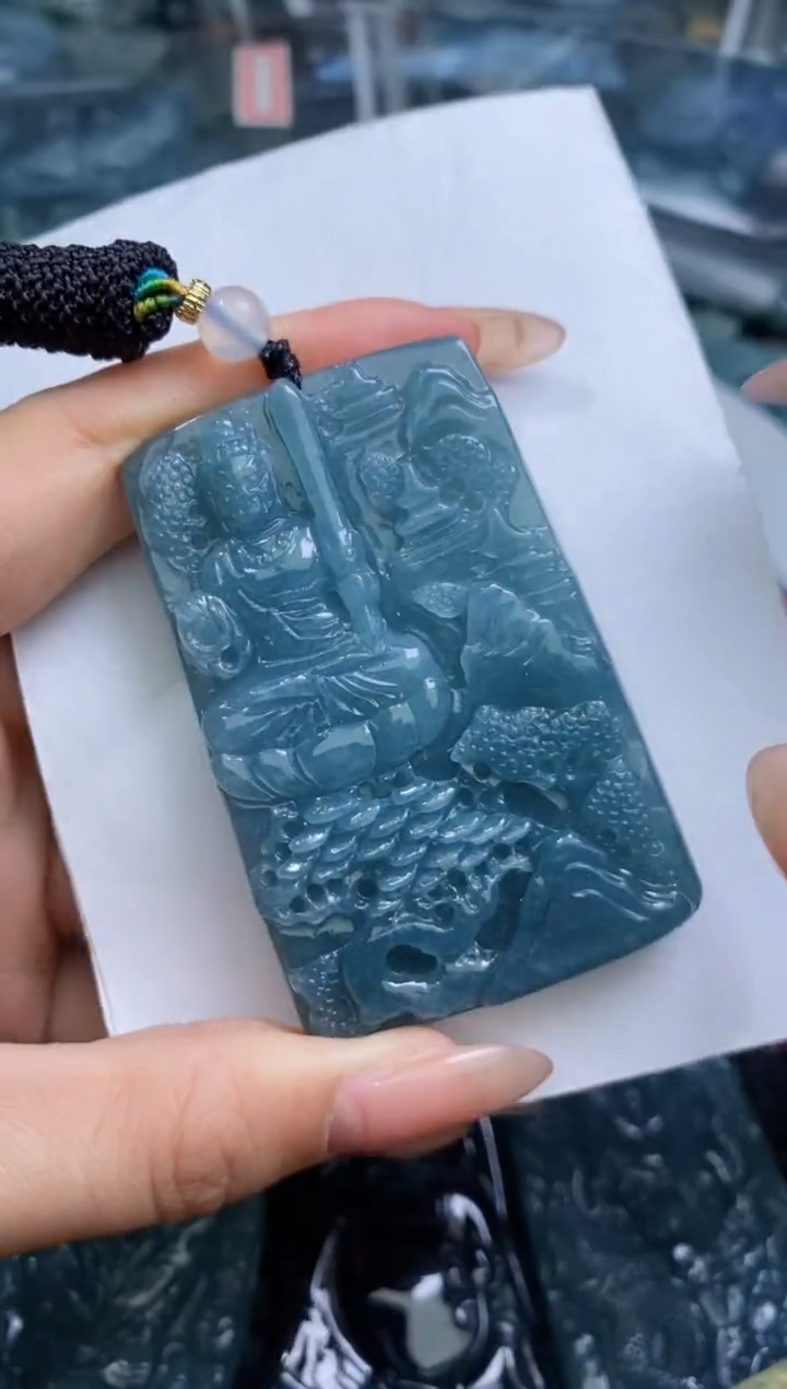 【闪购商品】翡翠颈饰未镶嵌           