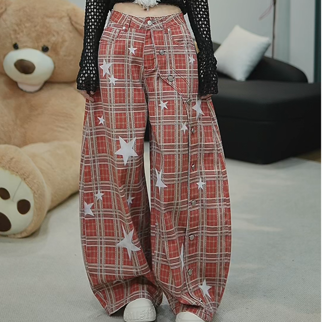 加厚2025秋冬季新款原创设计红色格子手绘星星弯刀牛仔裤女潮酷