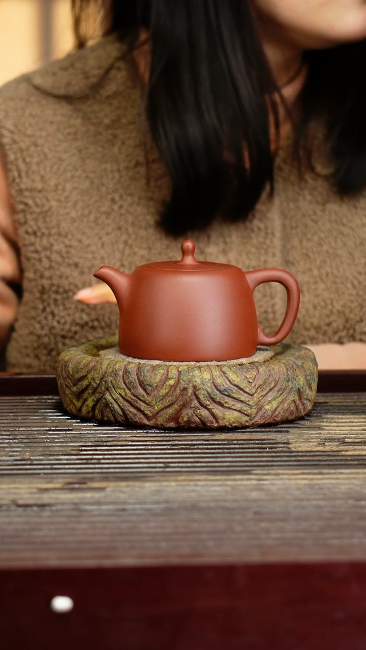 宜兴原矿紫砂壶茶壶宜兴原矿紫砂壶茶壶150C