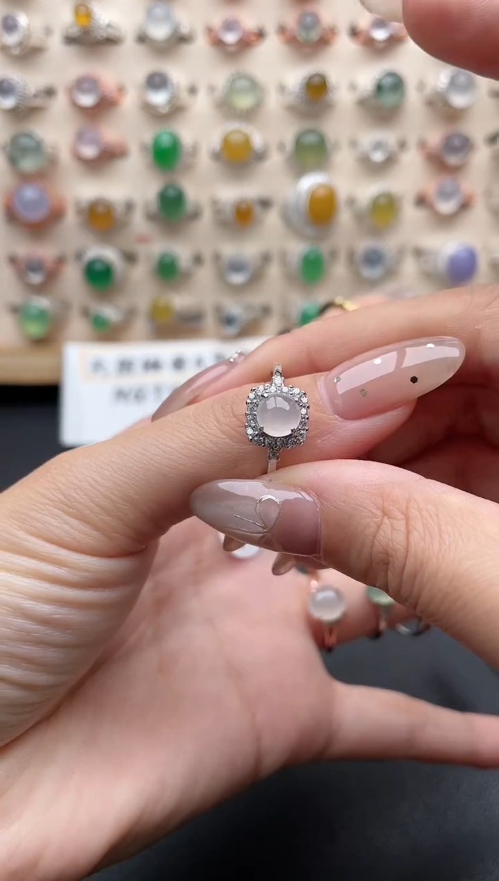 【闪购商品】翡翠戒指银S925镶嵌一物一证一礼盒