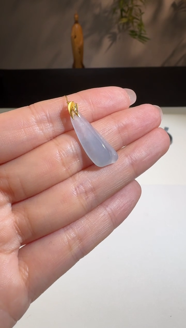 【闪购商品】翡翠颈饰18K金镶嵌【舒雅】