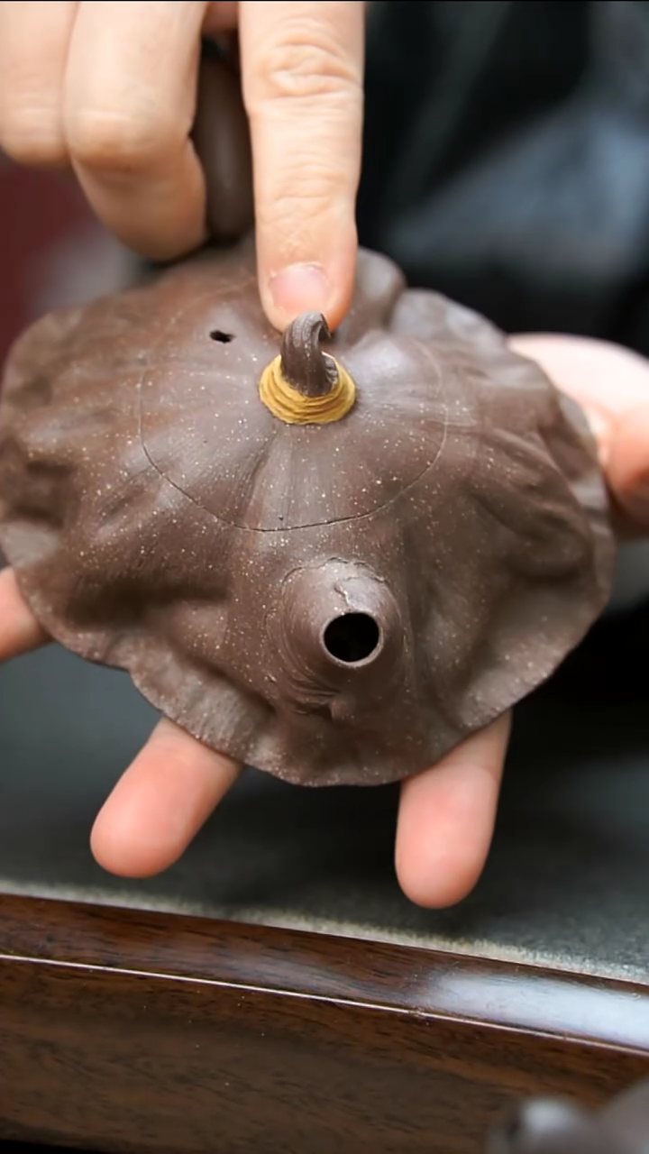 【闪购商品】紫砂茶壶莲蓬壶微瑕（已修复）