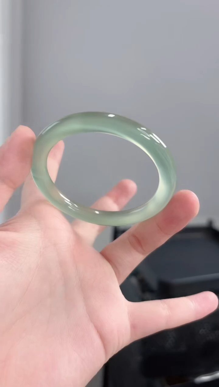 玛瑙/玉髓手镯未镶嵌56圈