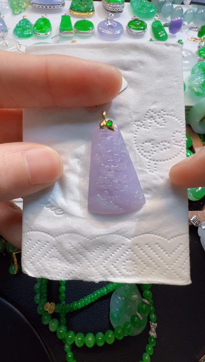 翡翠18K金镶嵌吊坠(不含链)山水牌