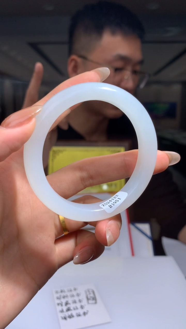 【闪购商品】定制和田玉Boss阳天然和田玉（拍一发一）