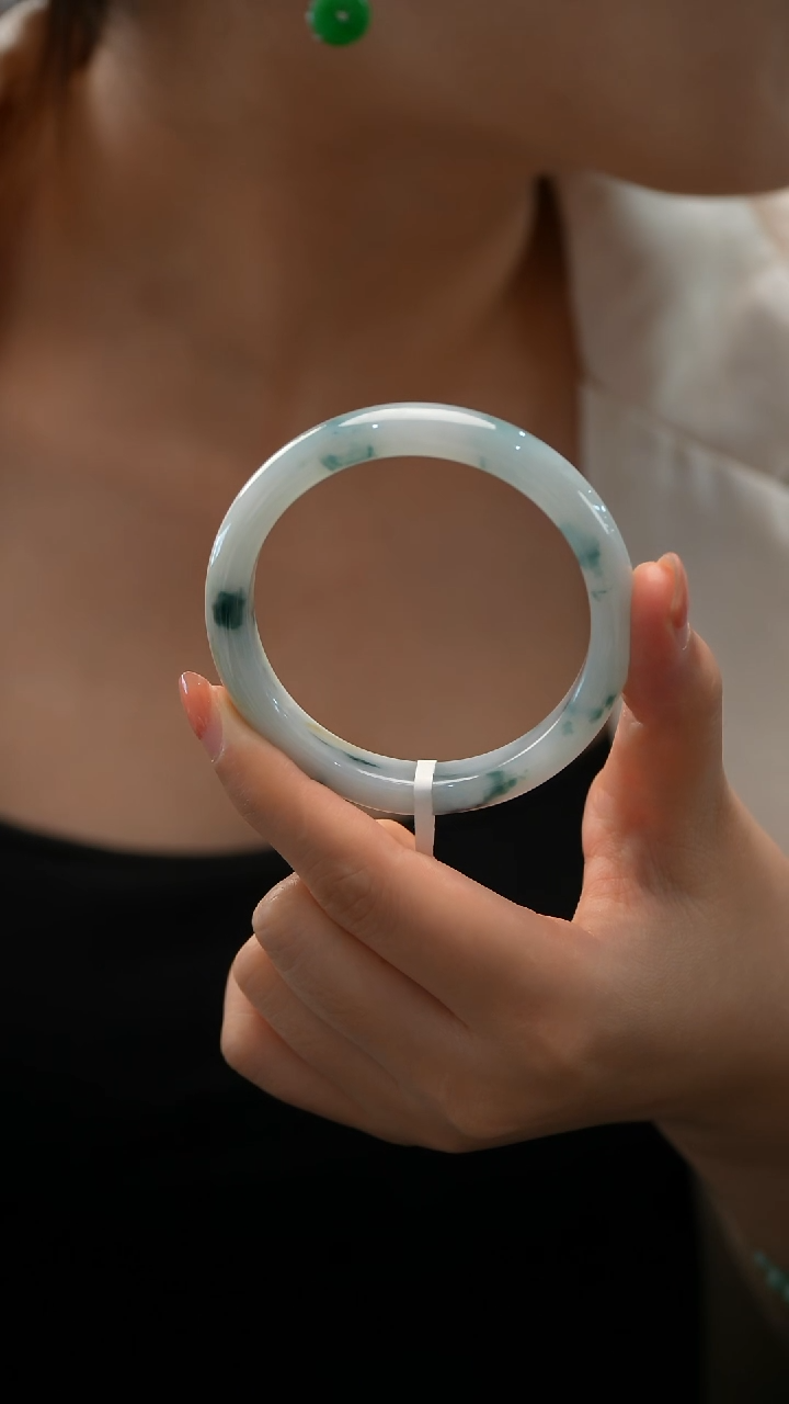 未镶嵌手镯翡翠4号