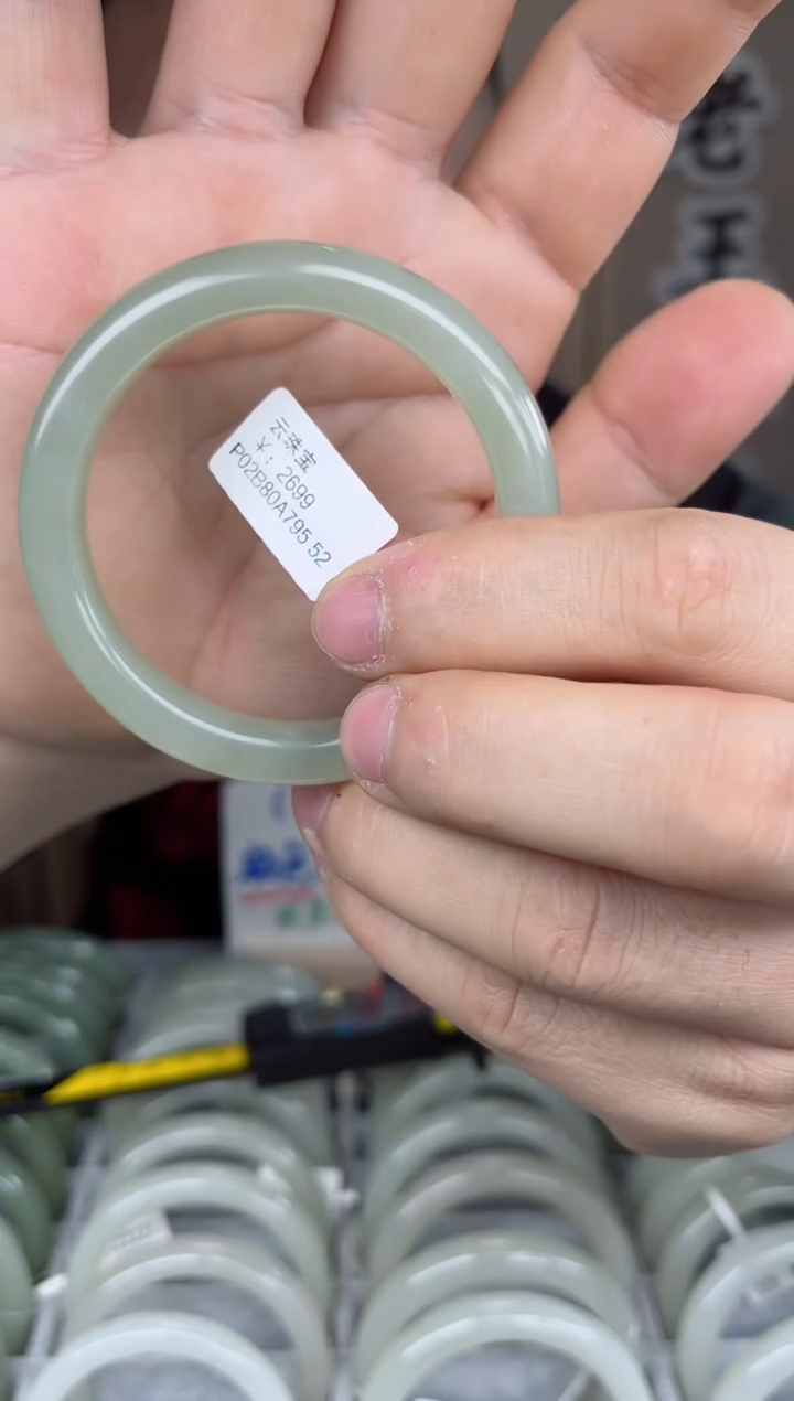 【闪购商品】和田玉手镯未镶嵌和田玉手镯-2