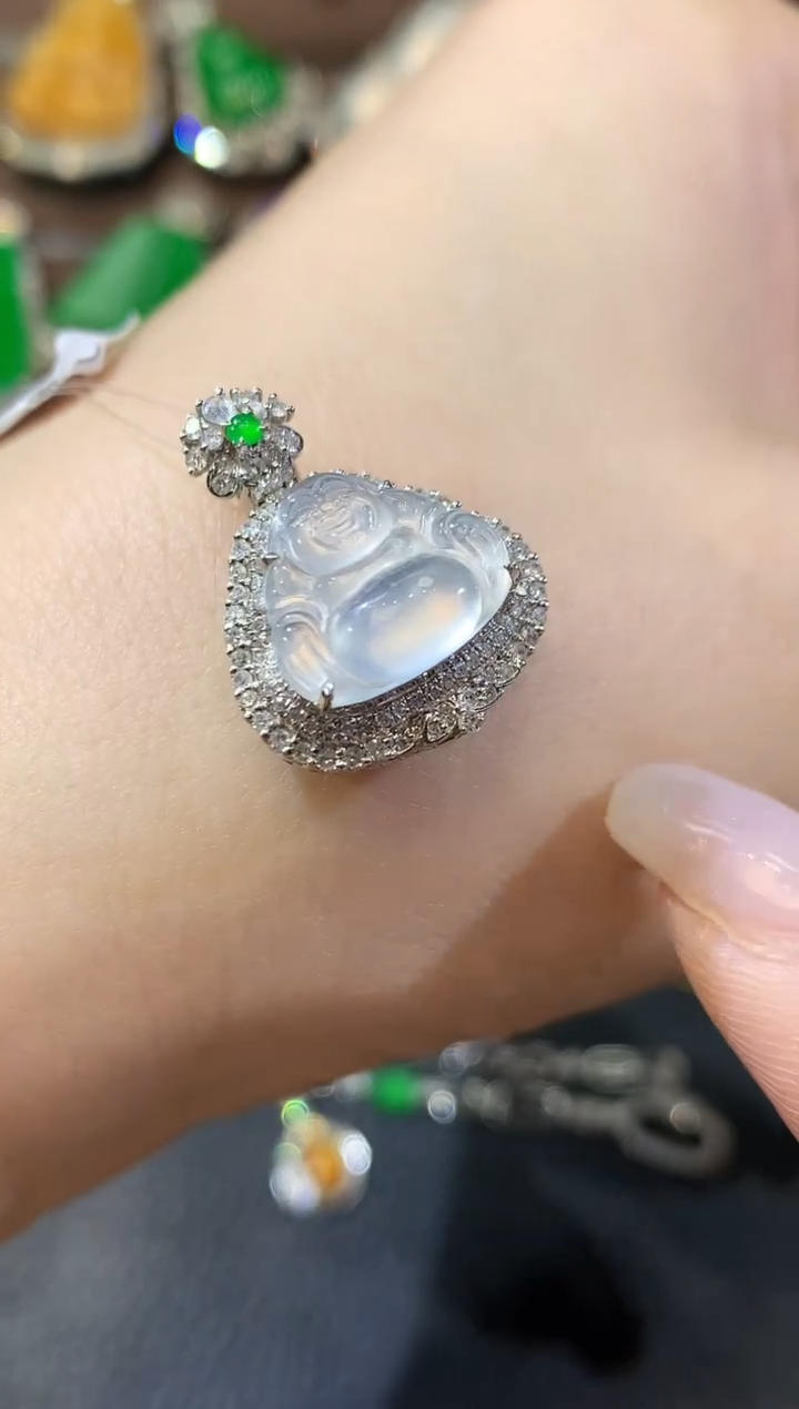 翡翠18K金镶嵌吊坠(不含链)D31