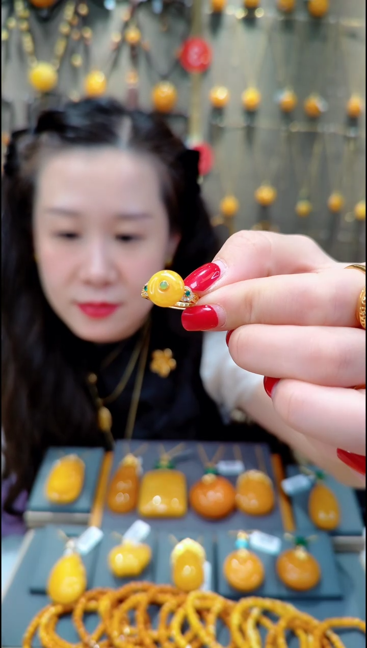 【闪购商品】蜜蜡戒指银S925镀金镶嵌H369蜜蜡戒指