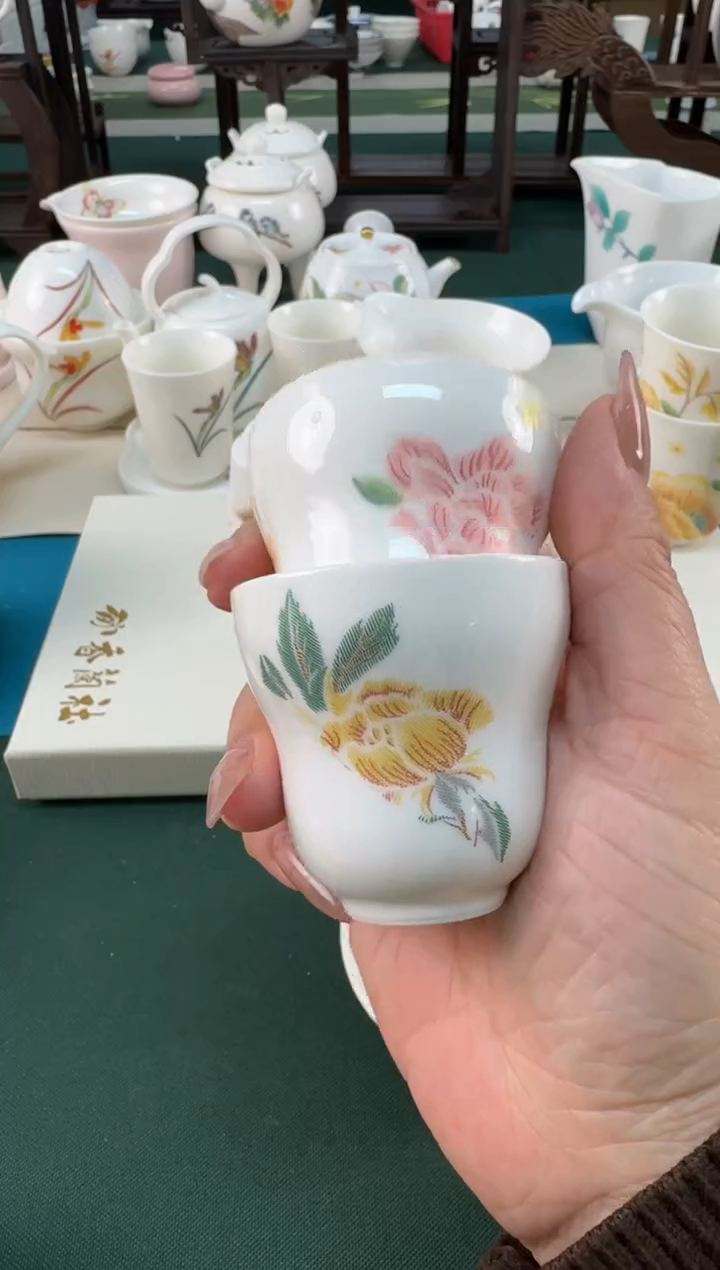 【闪购商品】瓷器 ······.......