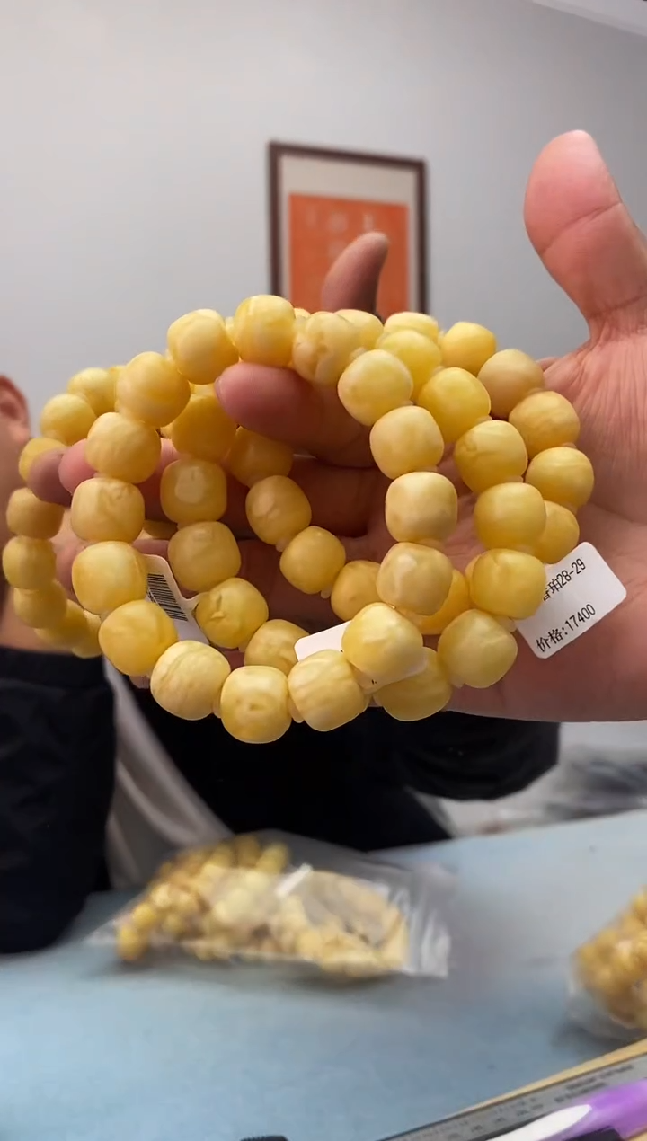 琥珀未镶嵌珠宝奇石假一罚十，永久原价包退多样性发一件028