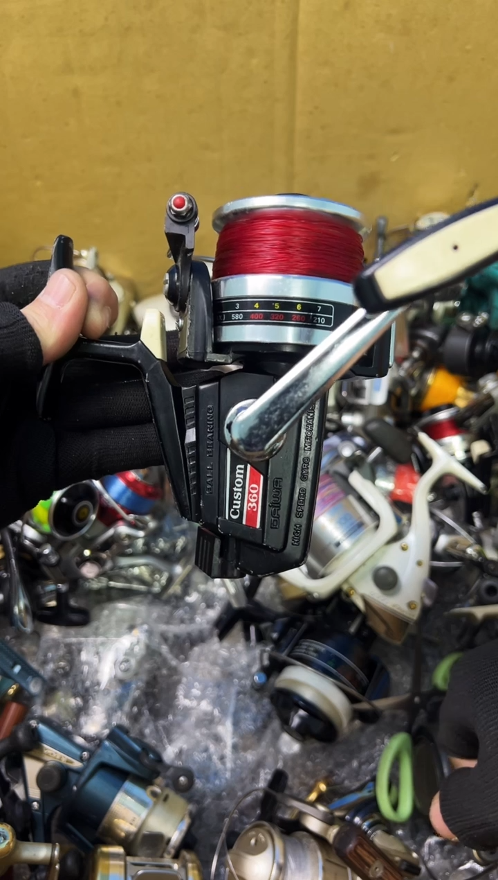 穿**光微瑕钓鱼轮，直播间讲解为准，看清楚再拍，如有拆卸不退换