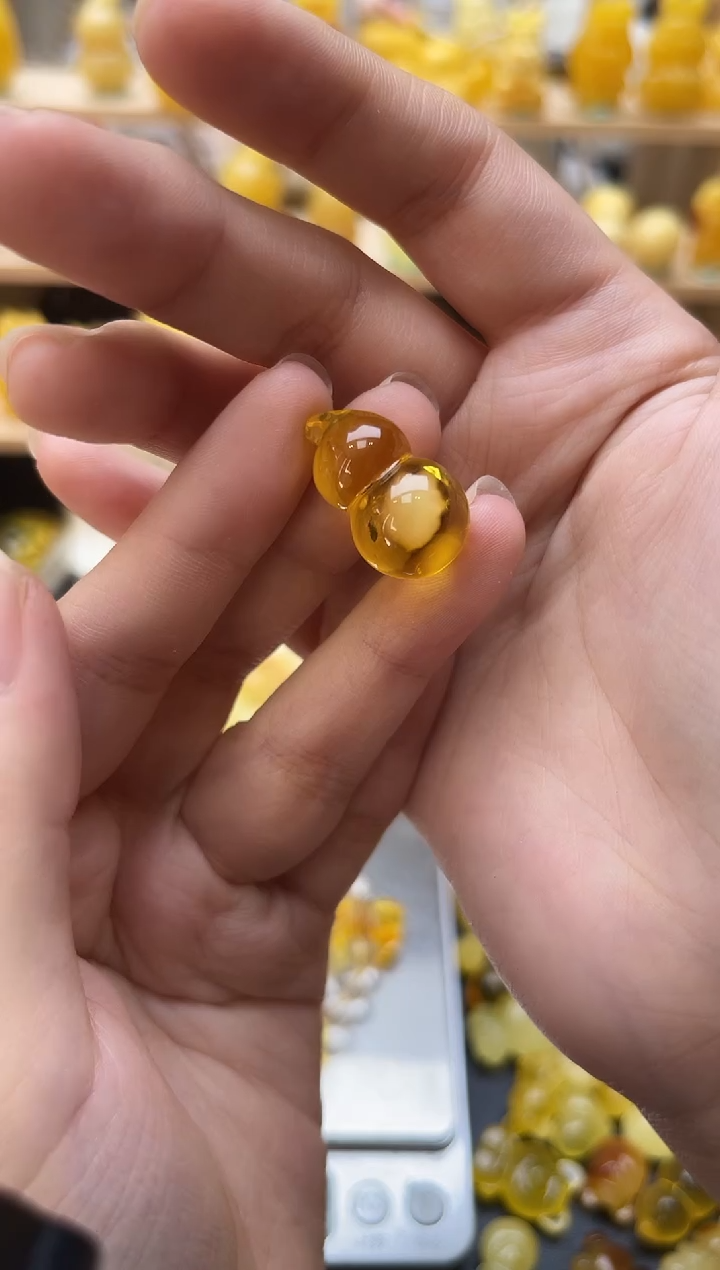 琥珀未镶嵌珠宝奇石131琥珀蜜蜡微瑕