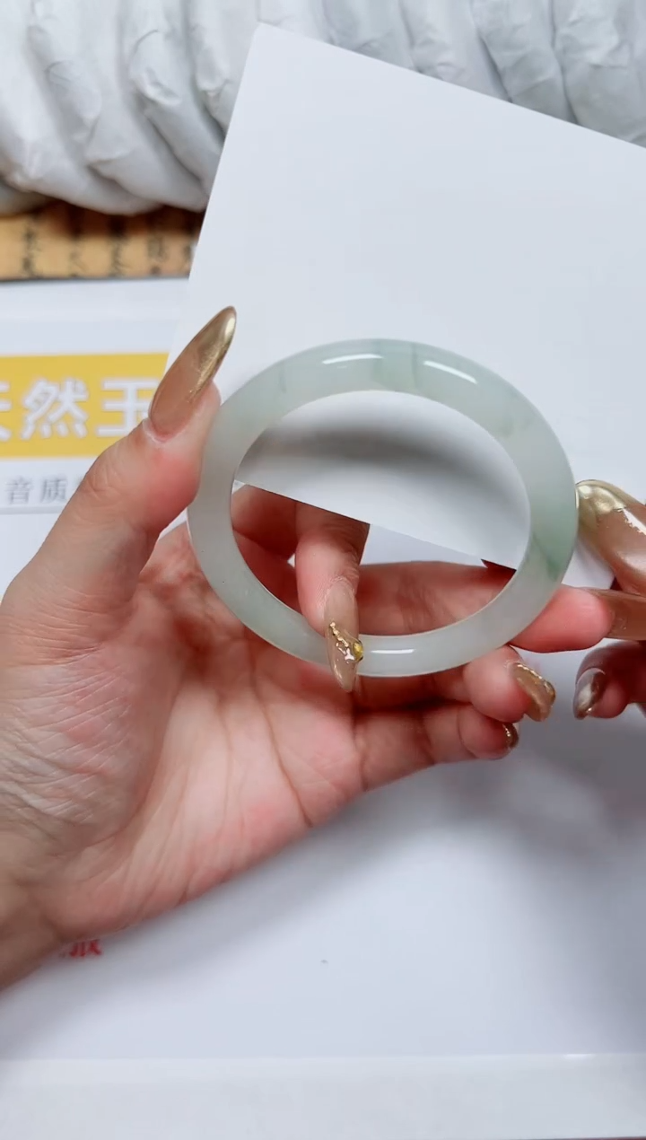 【闪购商品】石英质玉手镯未镶嵌k88-57