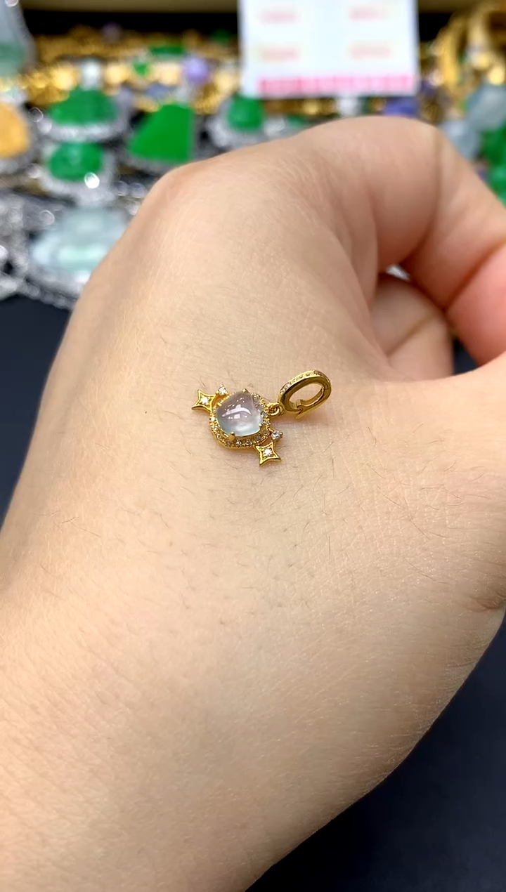 颈饰18K金镶嵌翡翠98-中国好珍宝