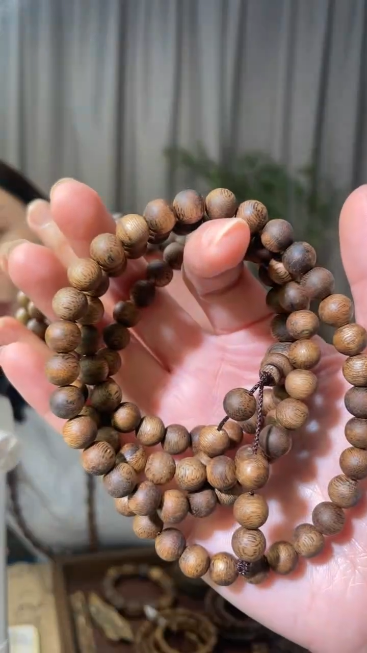 沉香手串天然沉香，老白奇长串，假一赔四，多样性发其一