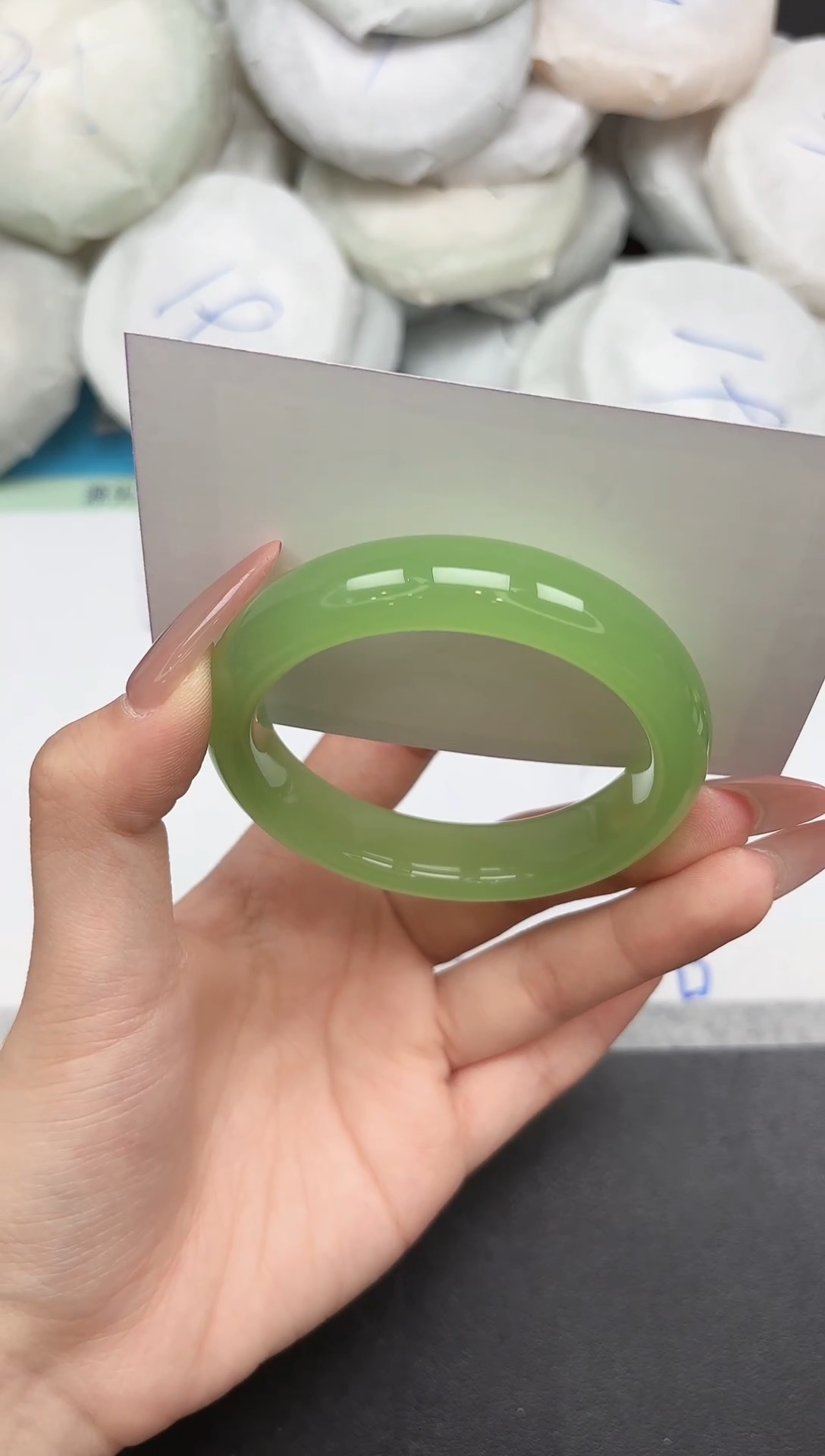 未镶嵌手镯石英质玉118-54