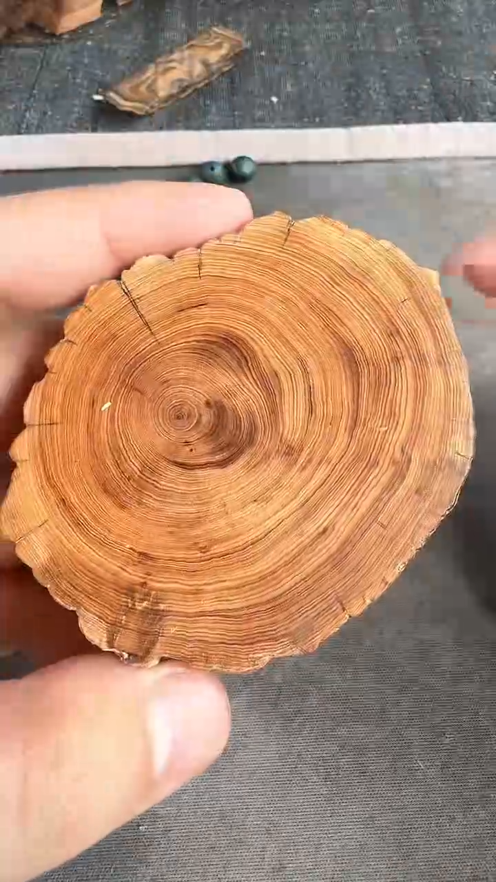 【闪购商品】柏木（崖柏）木雕160号陈化黑油单颗5颗