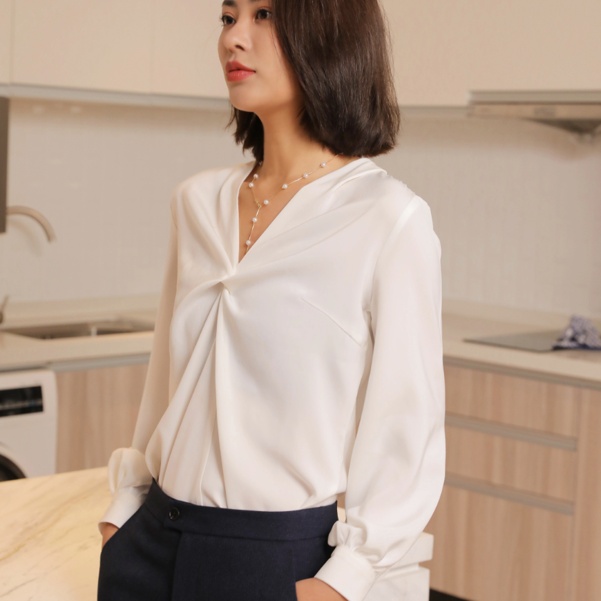 一九二九沪匠白色百搭珍珠缎长袖通勤气质时尚透气设计感女衬衫