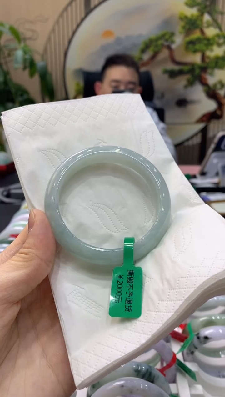 【闪购商品】翡翠手镯未镶嵌00009479