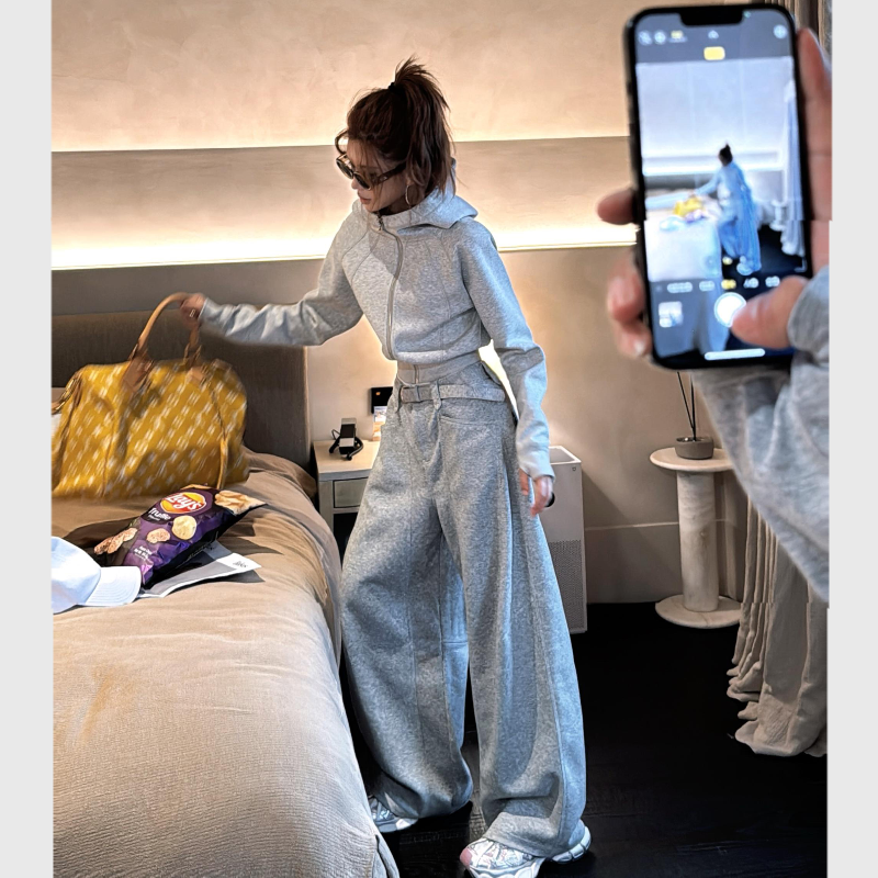 门店正品秋季复古慵懒风运动卫衣套装女时髦撞色宽松休闲裤三件套