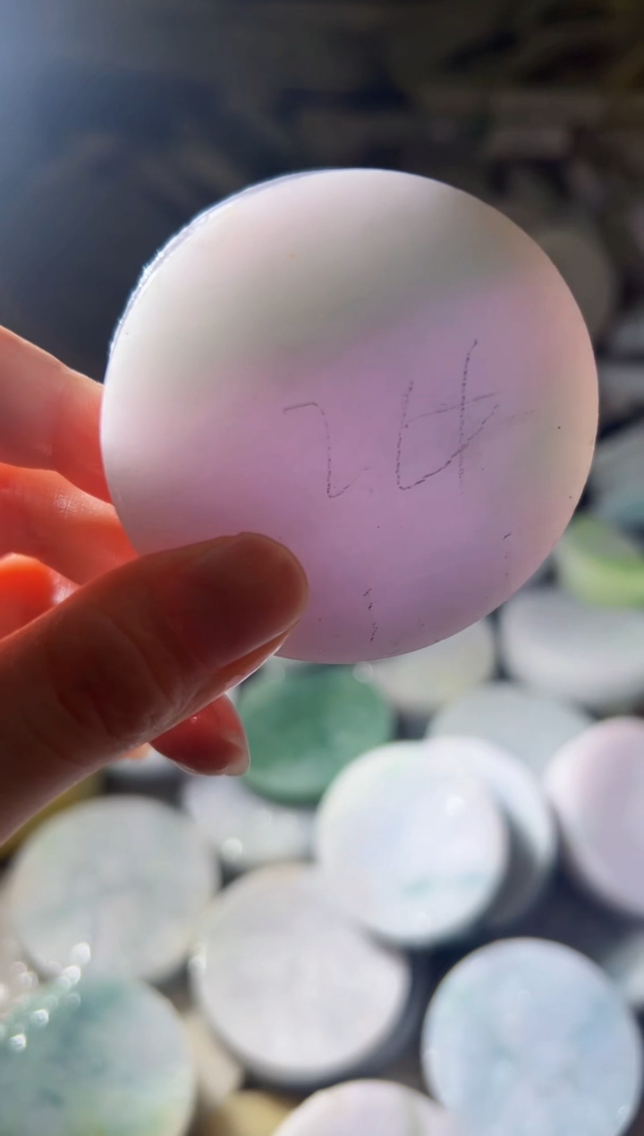 【闪购商品】翡翠颈饰未镶嵌翡翠A货小蒋30