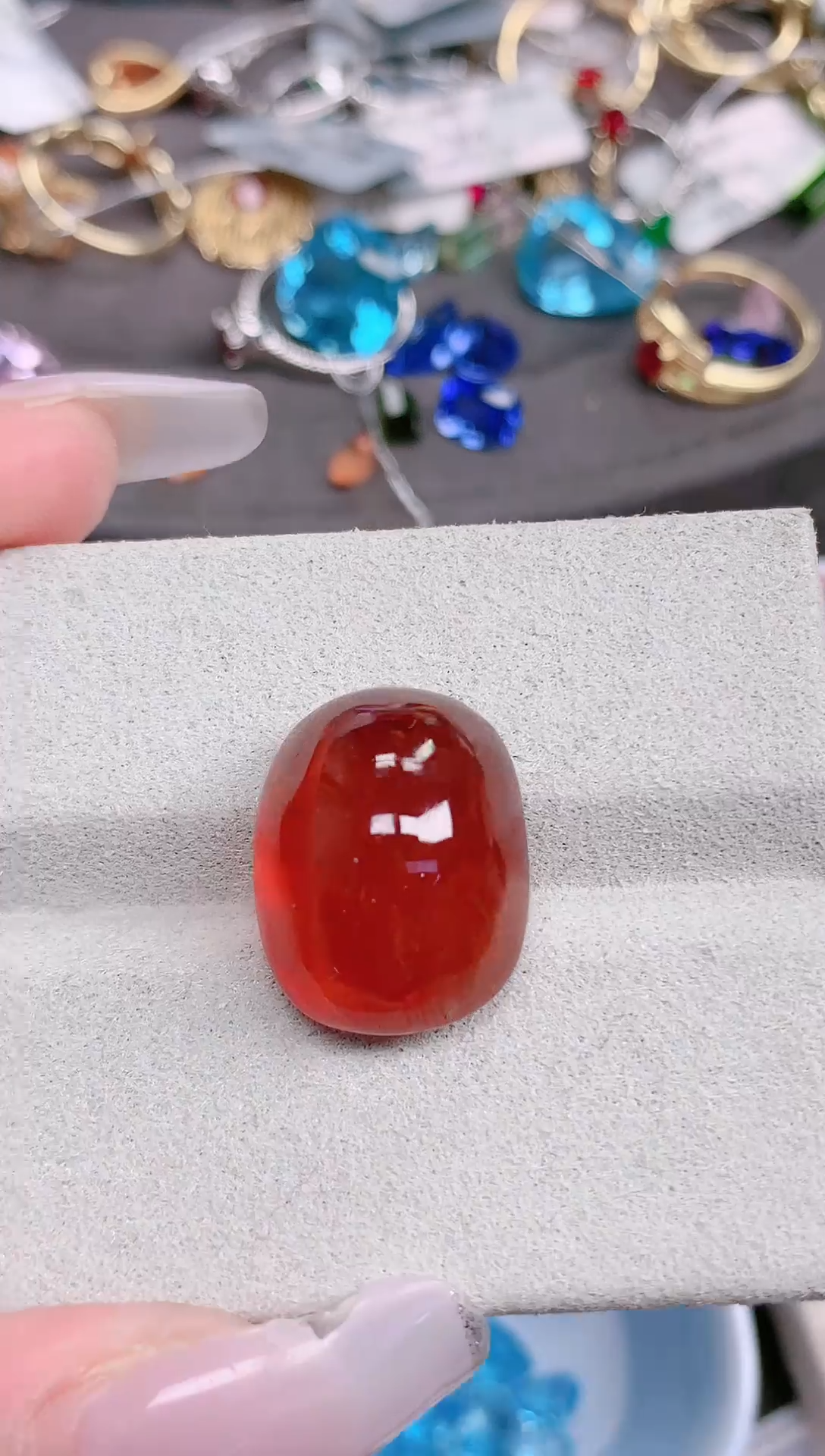 未镶嵌珠宝半成品石榴石（芬达石）33.96ct