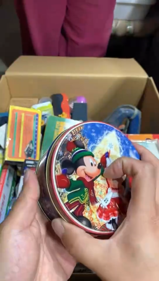 8新中古商品，瑕疵品，不保好坏。670