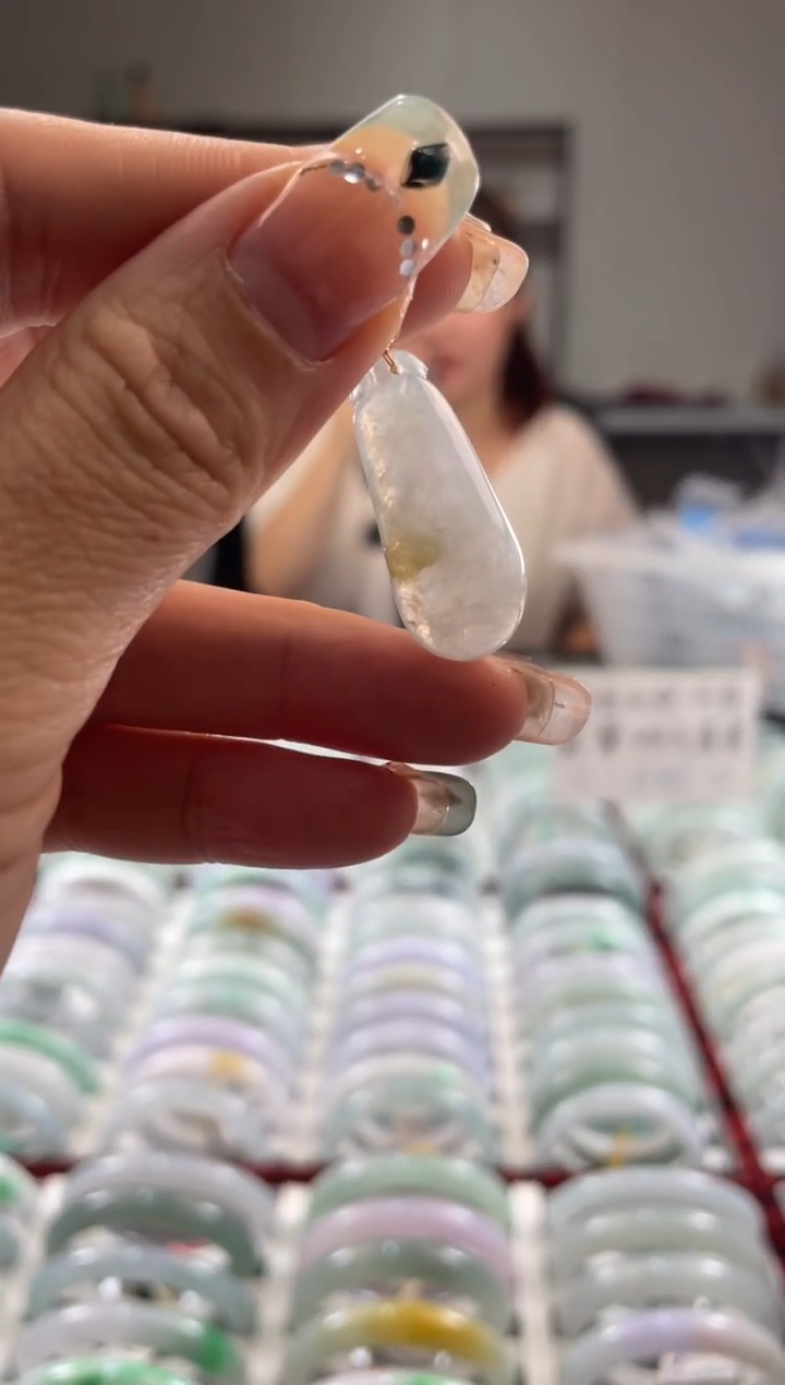 颈饰未镶嵌翡翠多样性发一