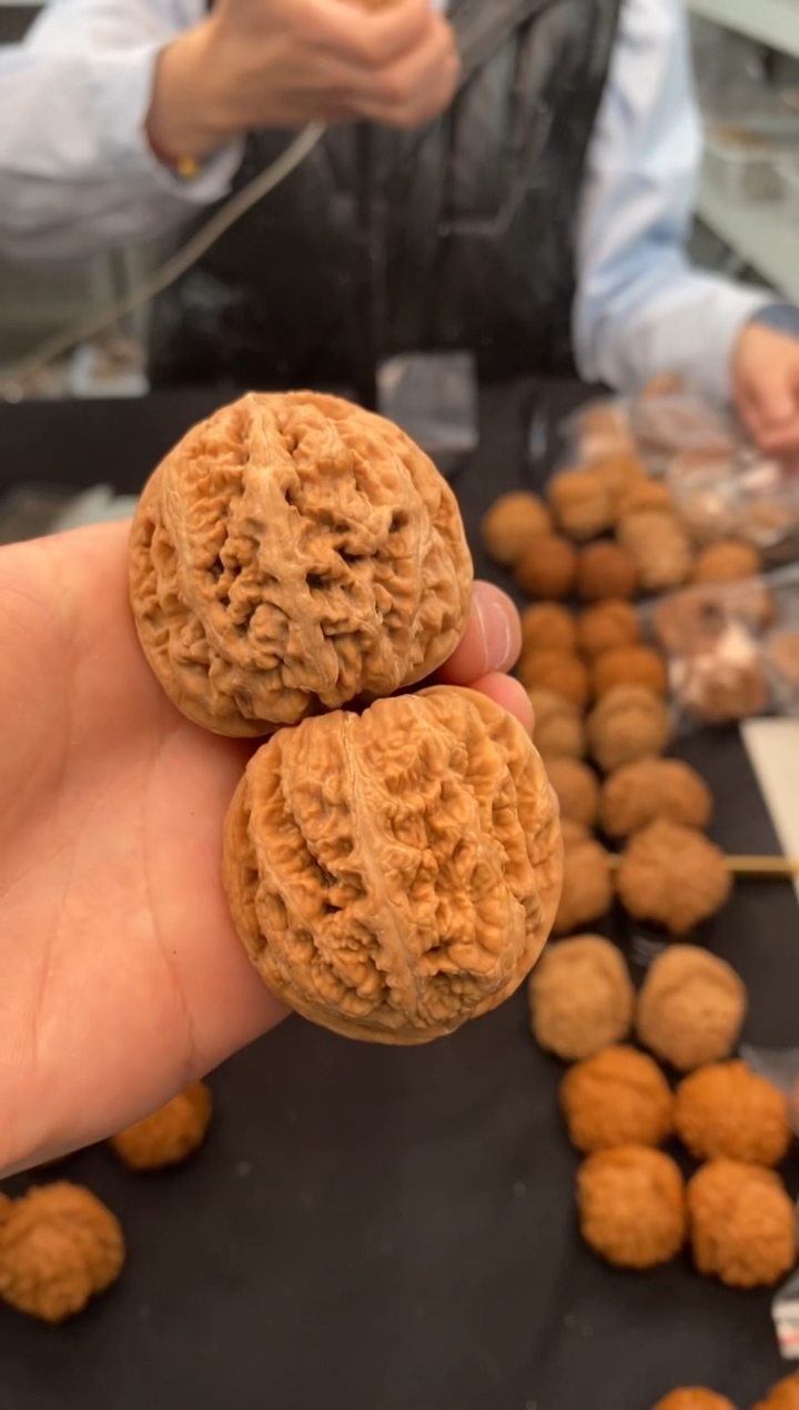 【闪购商品】文玩核桃把件肉球筋42-t094