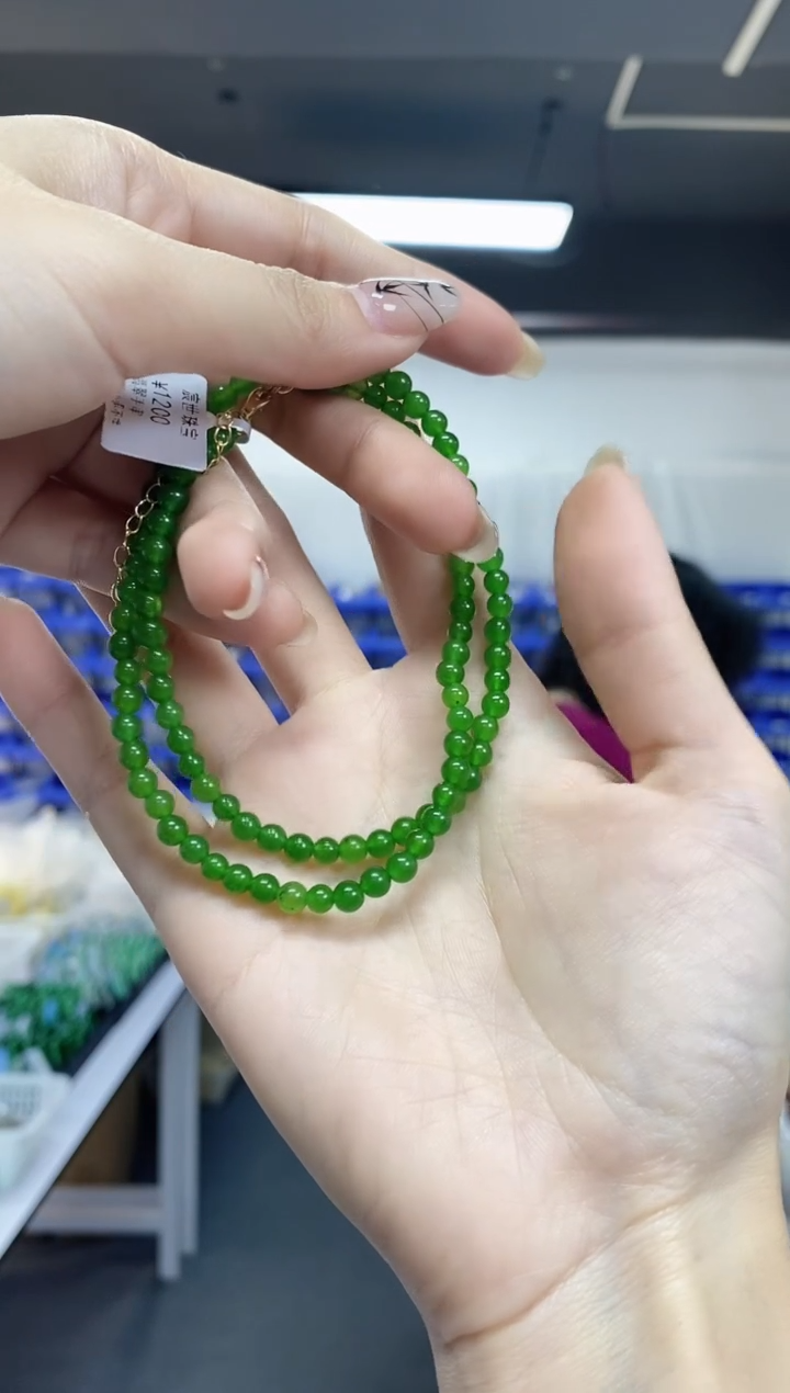 【闪购商品】和田玉（碧玉）项链未镶嵌多样性发其一颜色微差